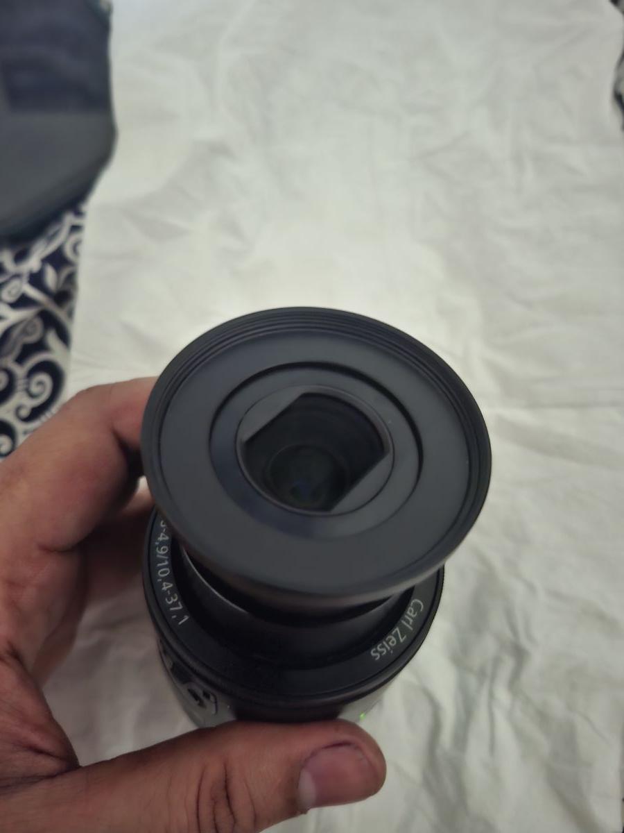 Sony Qx100 - Image 1