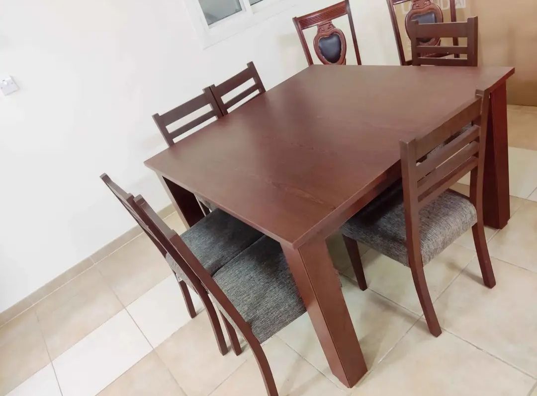 Qatar Airways furniture available - Image 20
