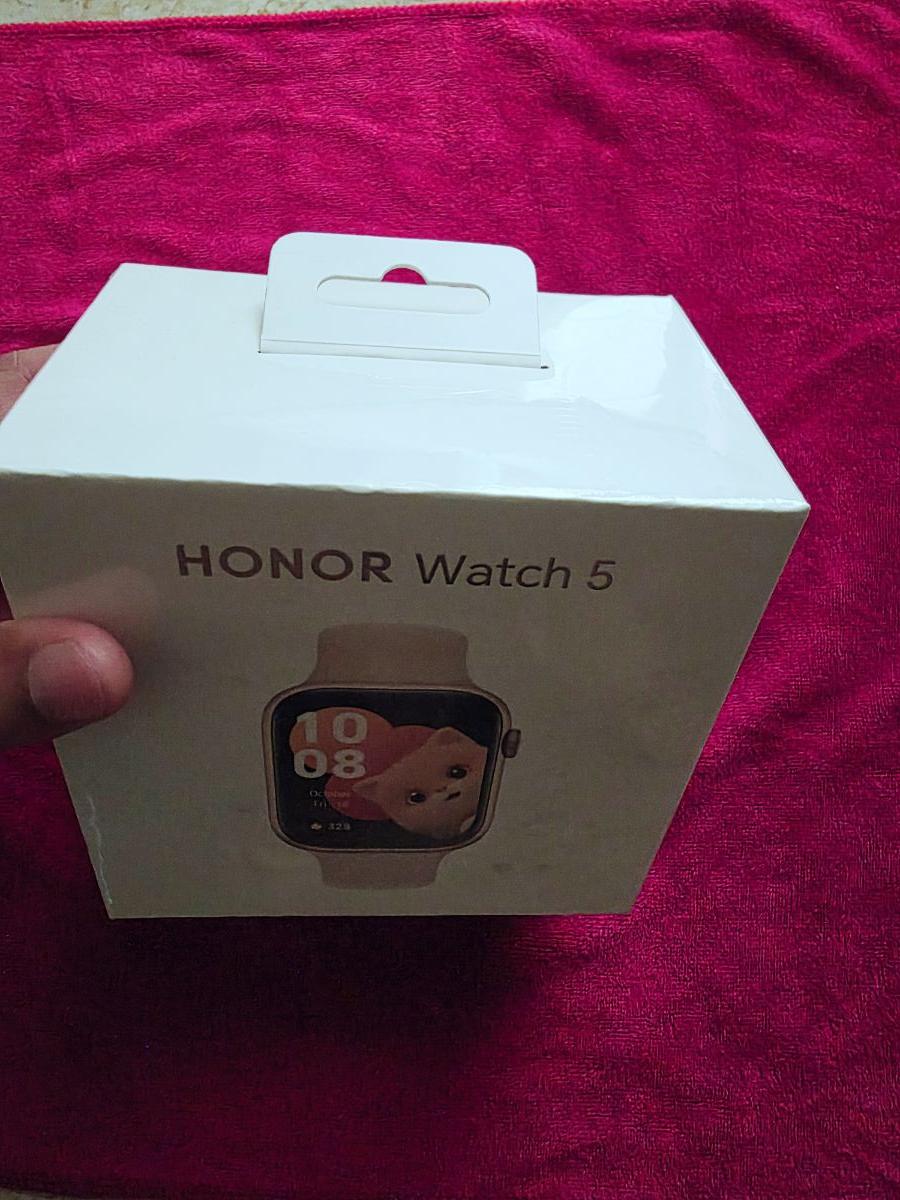 Honor Watch 5 - Brand New - Not Opened - Image 3