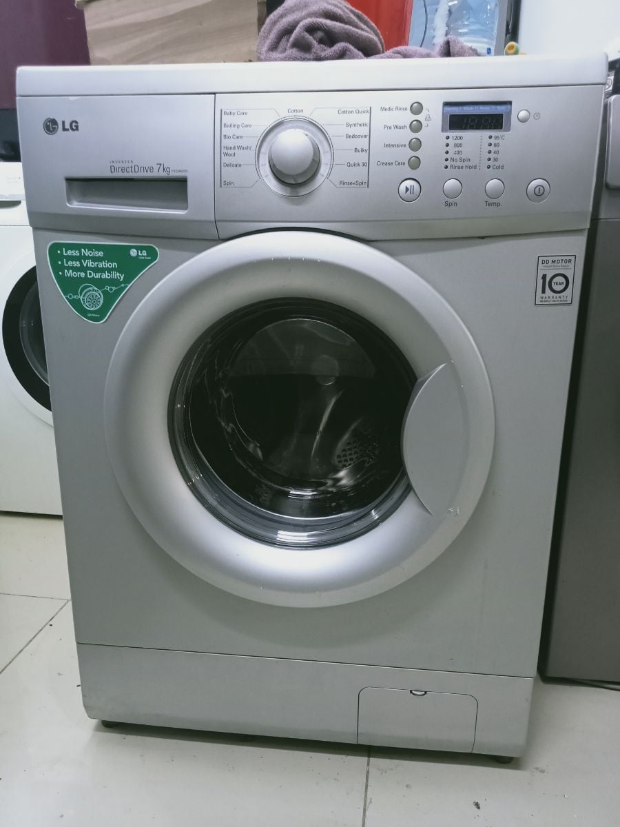 LG 7 kg washing machine for sale - Image 1