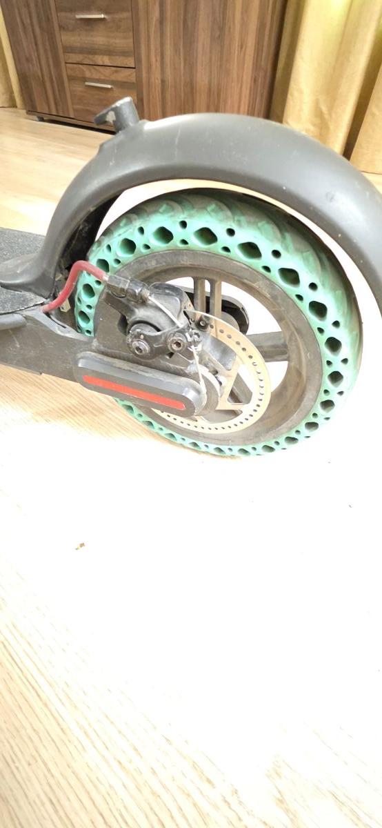 Xiaomi E Scooter, Electric Scooter, new Batteries + Service - Image 7