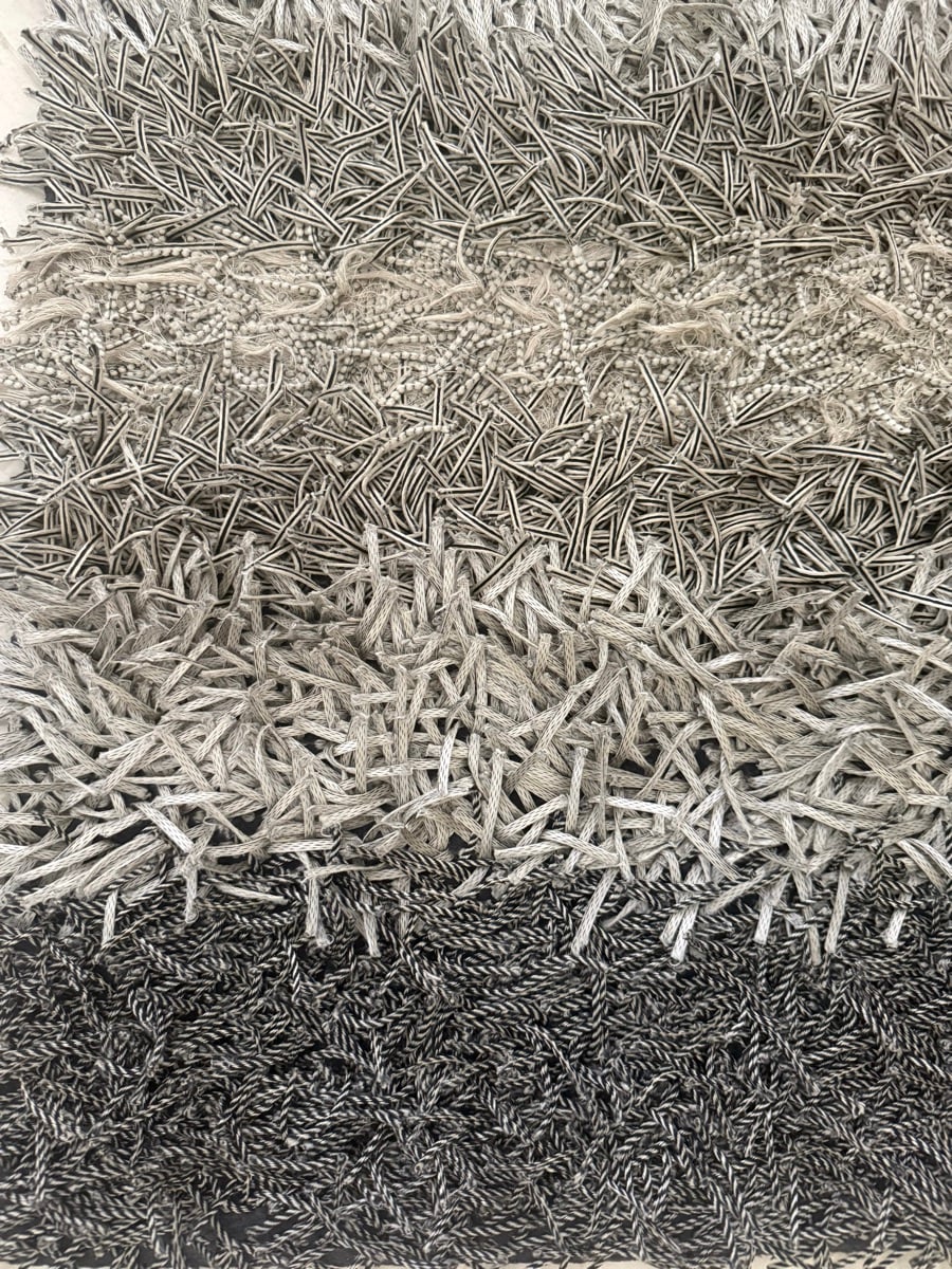 Carpet newly purchased in excellent condition - Image 2