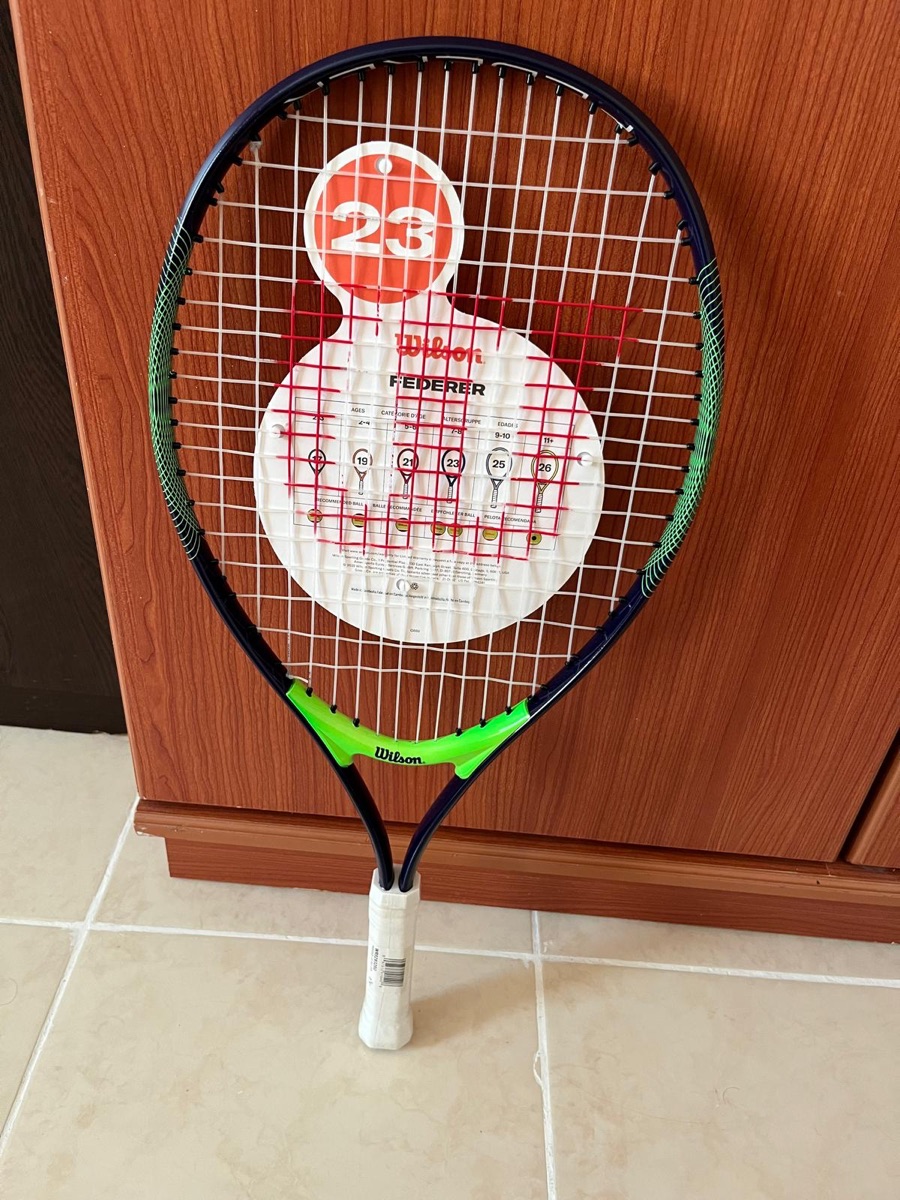 Wilson federer 23 junior tennis racket - Image 5