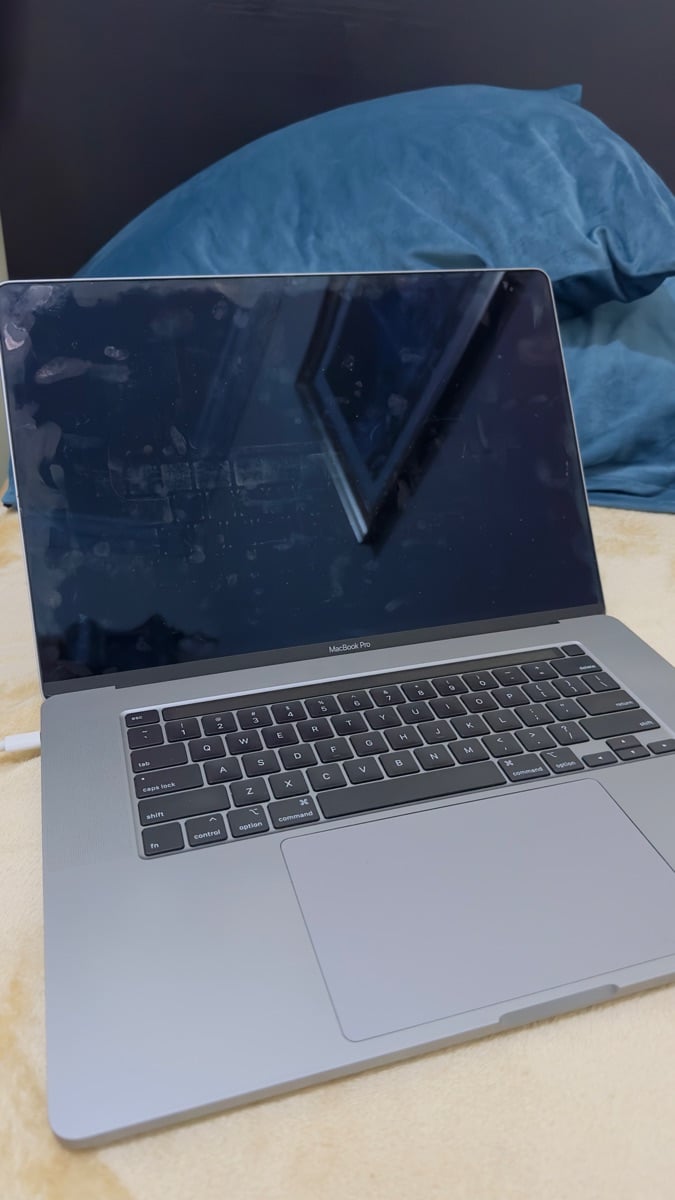 MacBook Pro 64GB RM 1TB ssd - Image 2