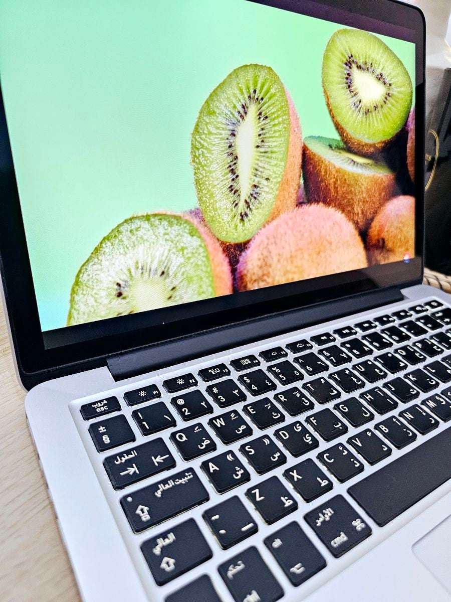Macbook Pro i5 8/512Gb Silver - Image 4
