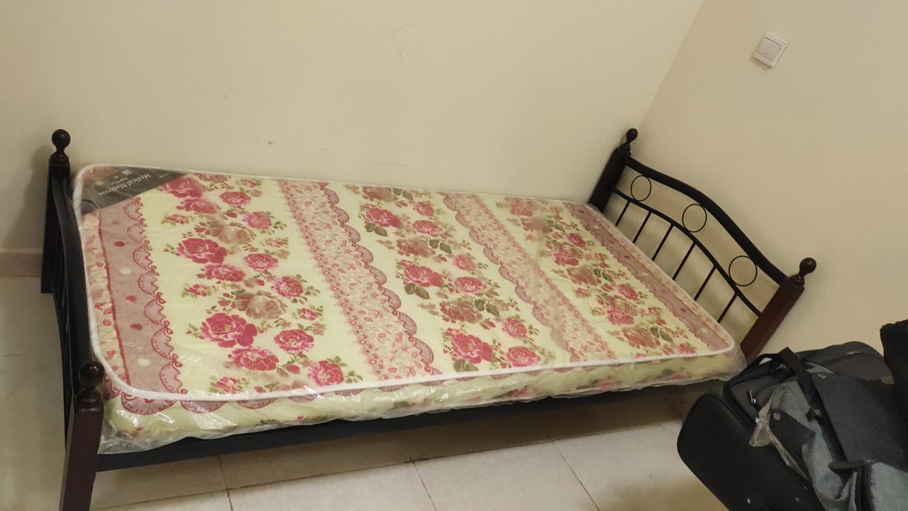 Single Bed With Mattress Sale - Image 3