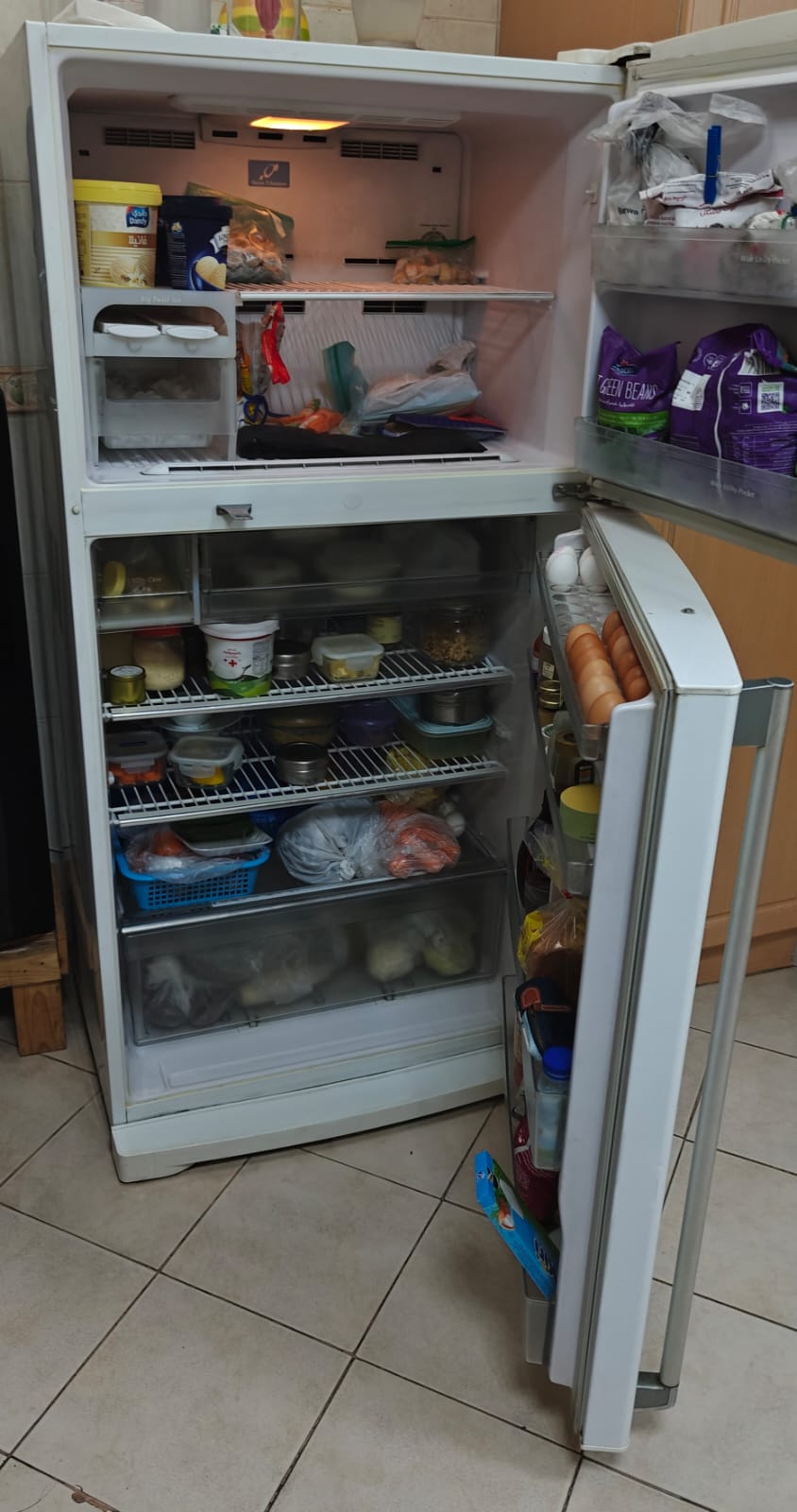Hitachi Refrigerator 610 litres - Image 2