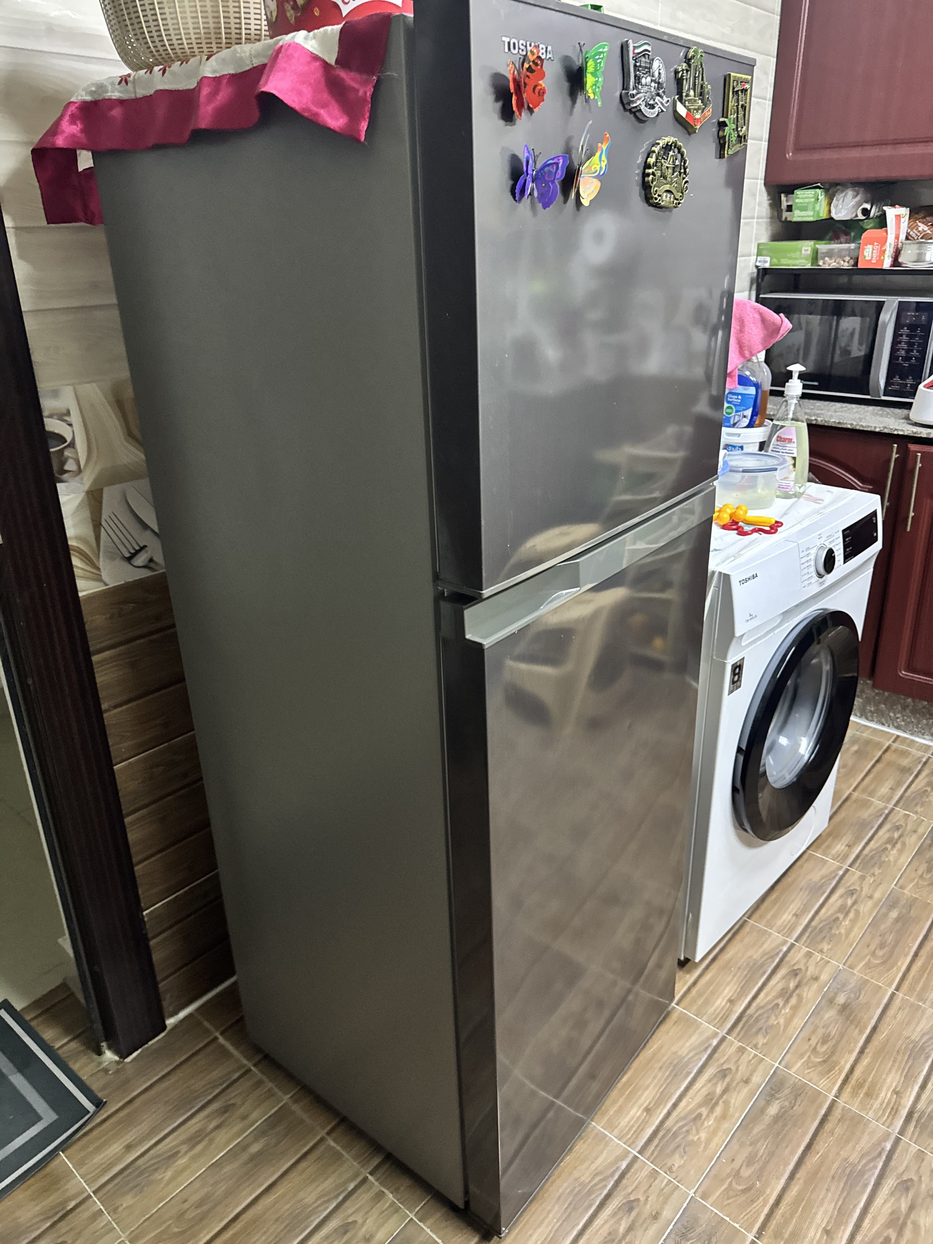 Tosiba refrigerator - Image 1