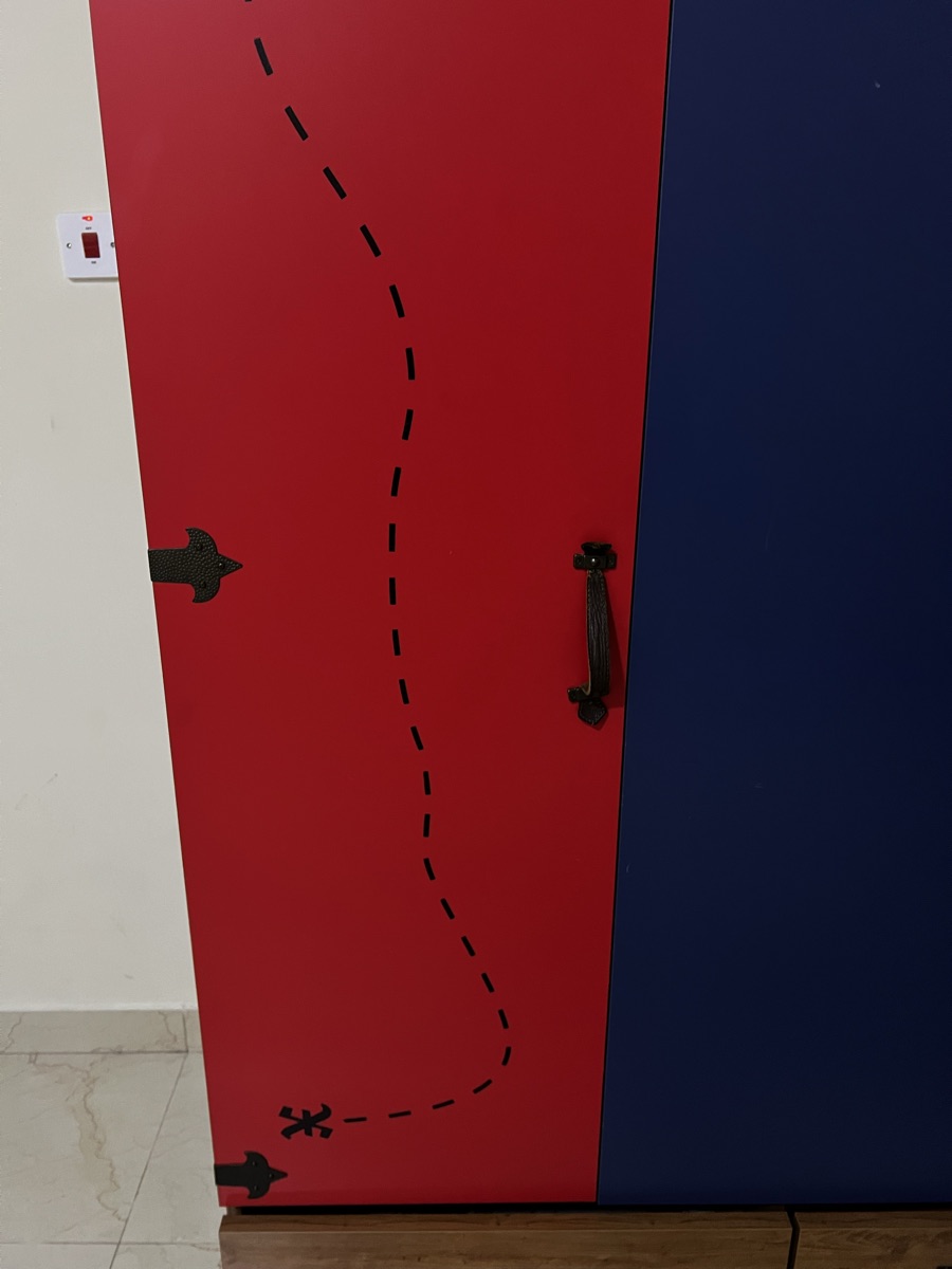 Pirate wardrobe - Image 3