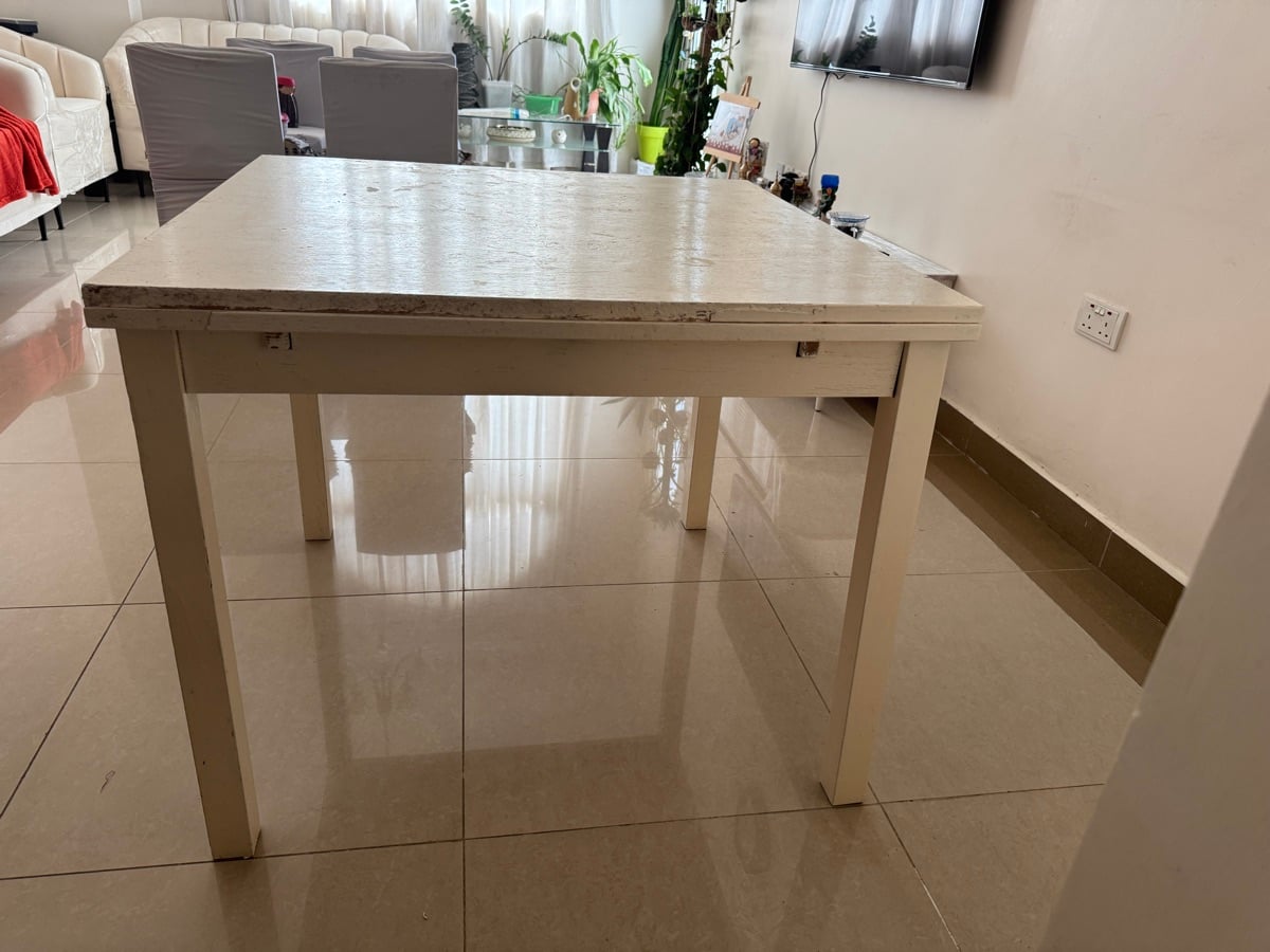Dinning table + chair for sell, Wooden made Very good quality 200Qr for 4 chair, Location al khor - Image 3