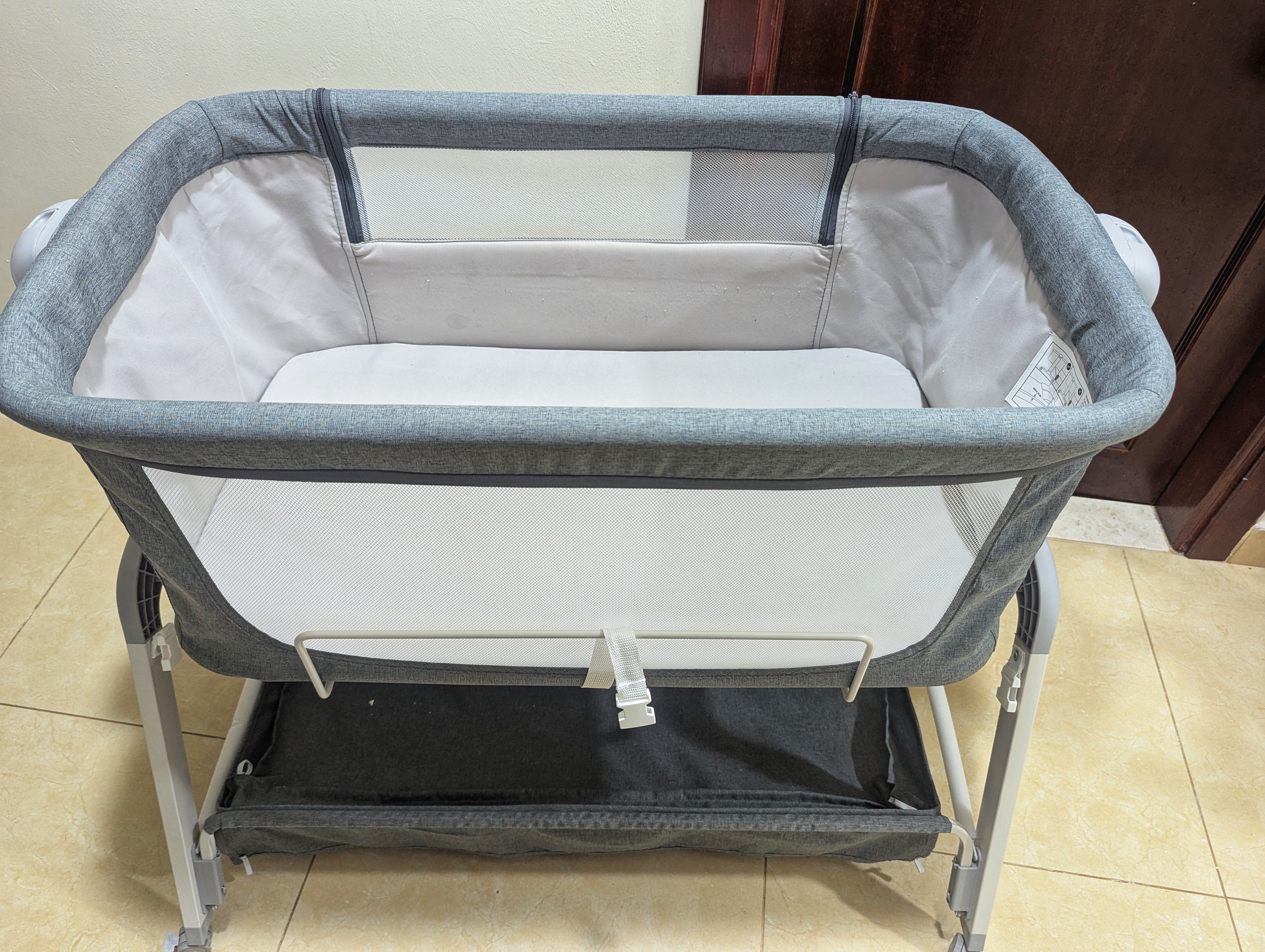 Giggles Bassinet - Image 4