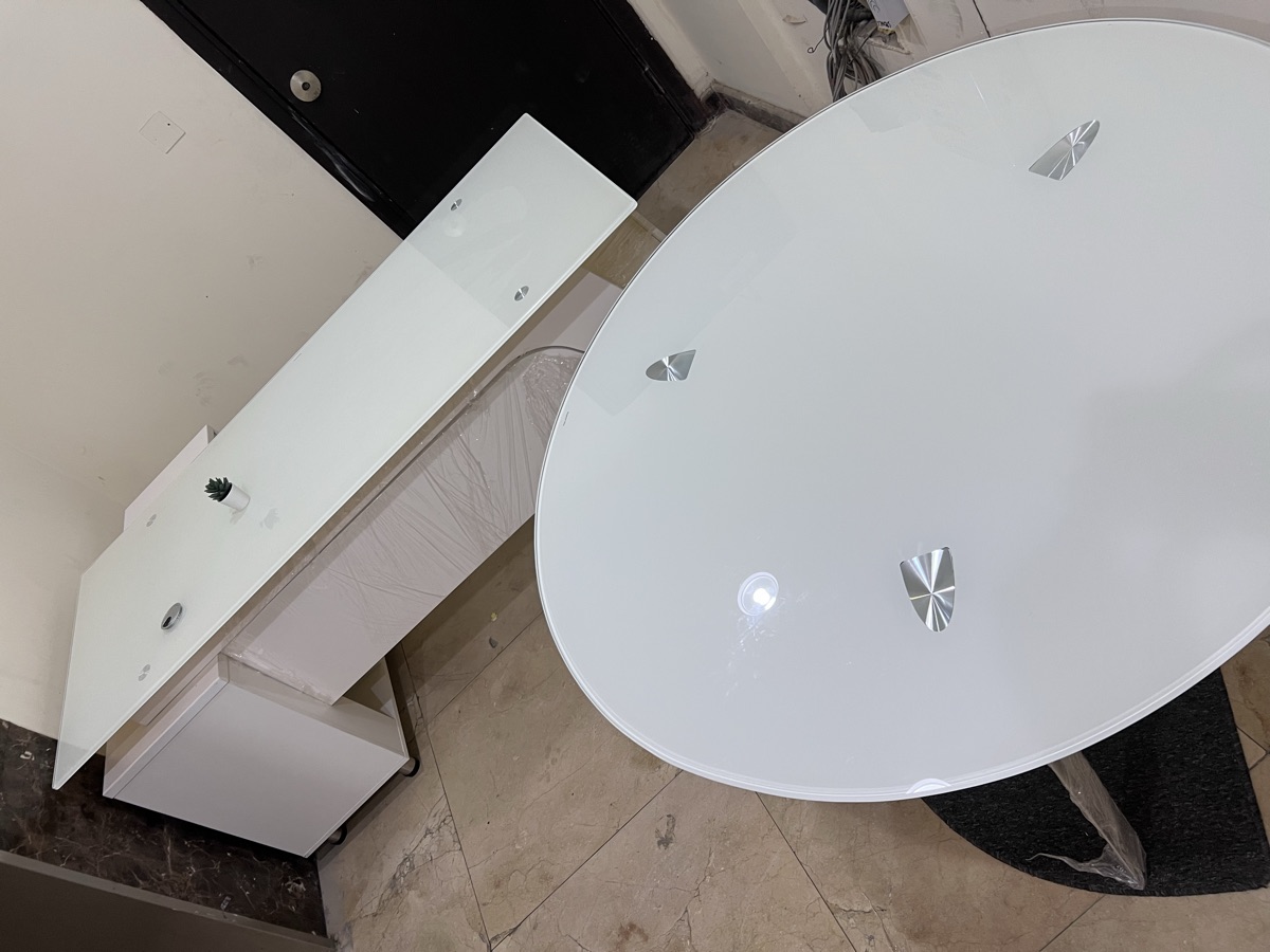 Round meeting glass table and office - Image 6