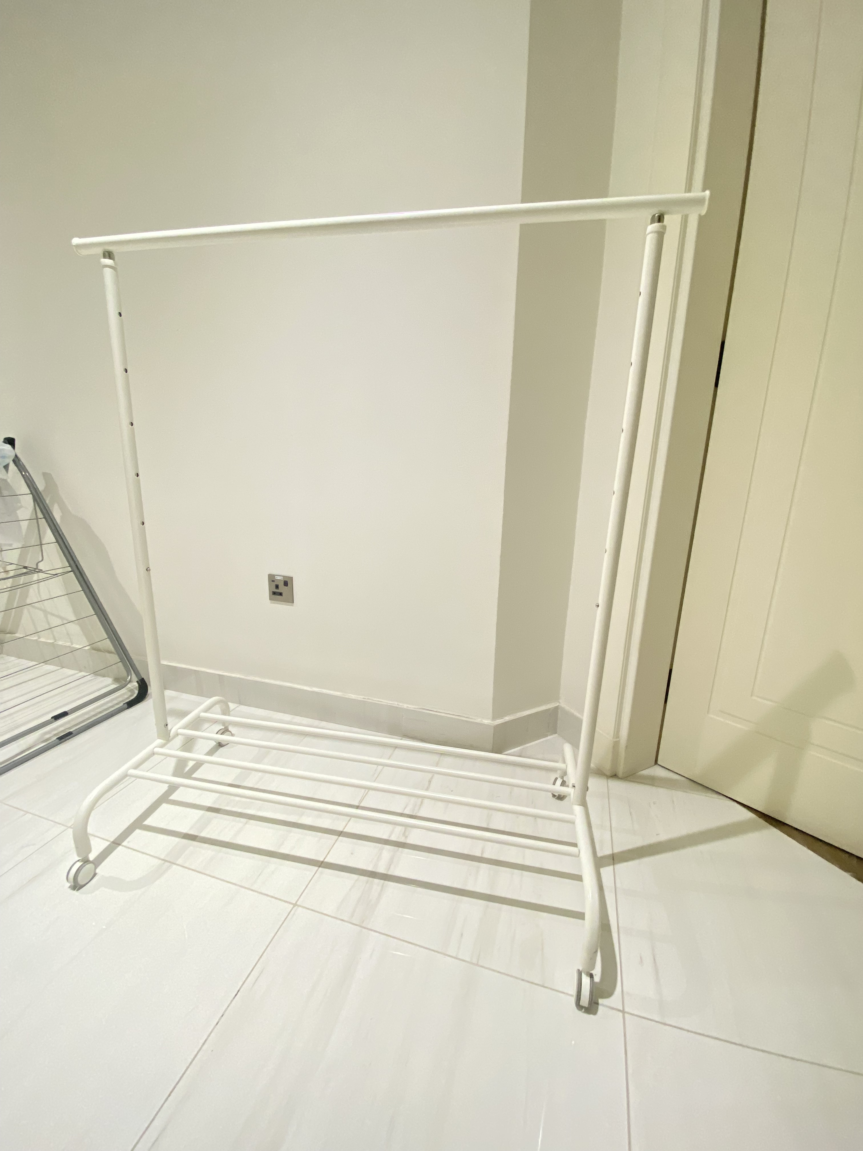 Clothes rack, white - Image 1