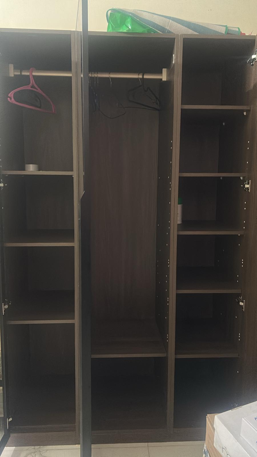Refrigerator and other items. - Image 12