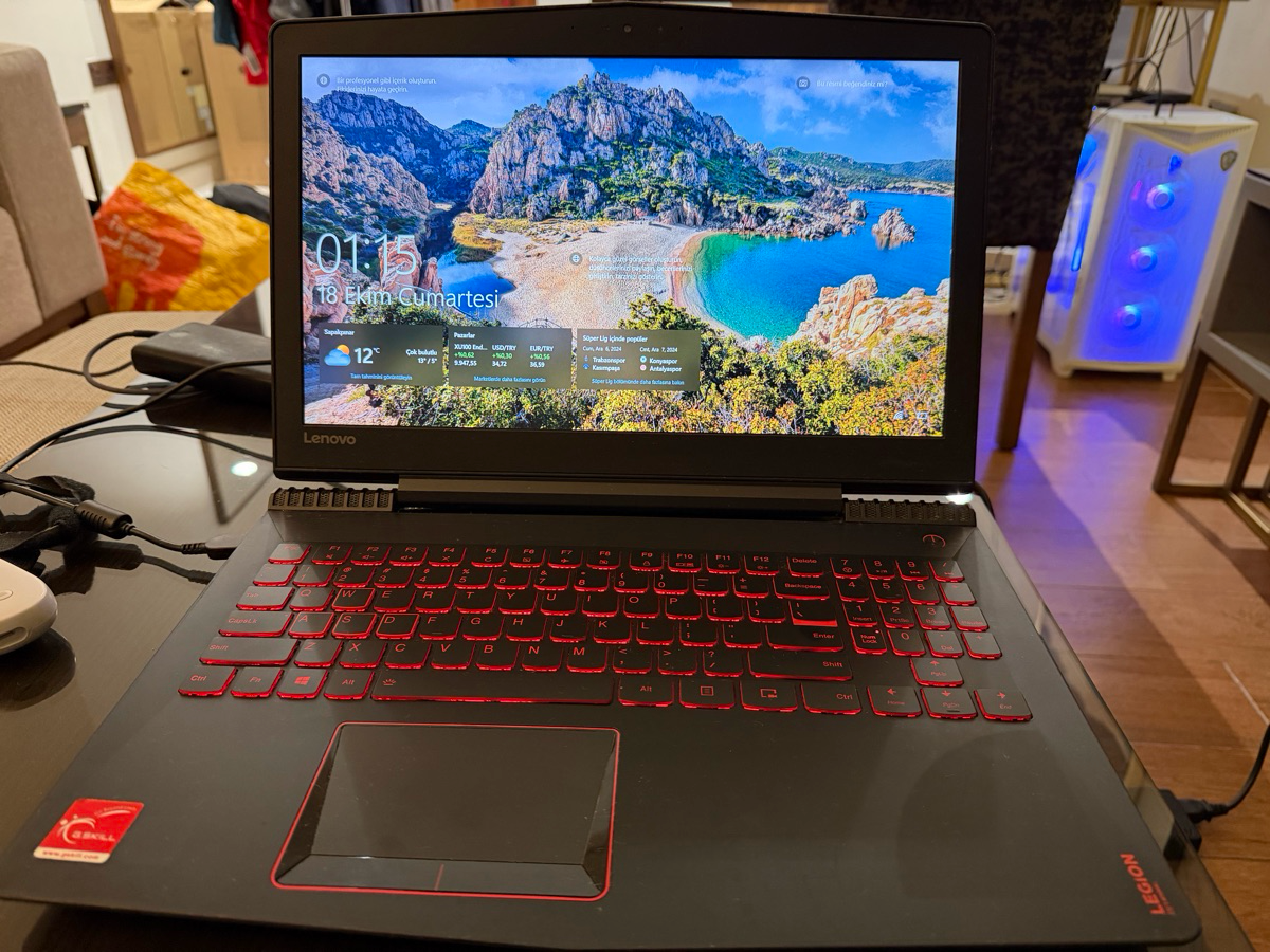 Lenovo Legion Y520 Gaming Laptop - Image 3