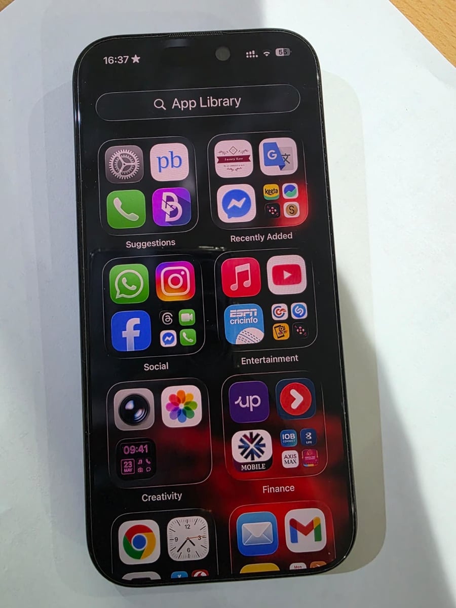 Iphone 16pro 128gb in excellent condition - Image 3