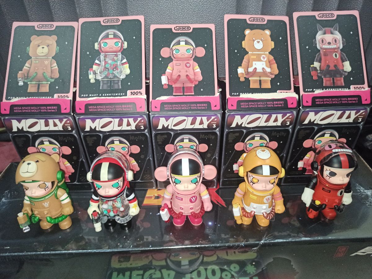 Set of 5 Space Molly Mega 100% (Series 3) - Image 6