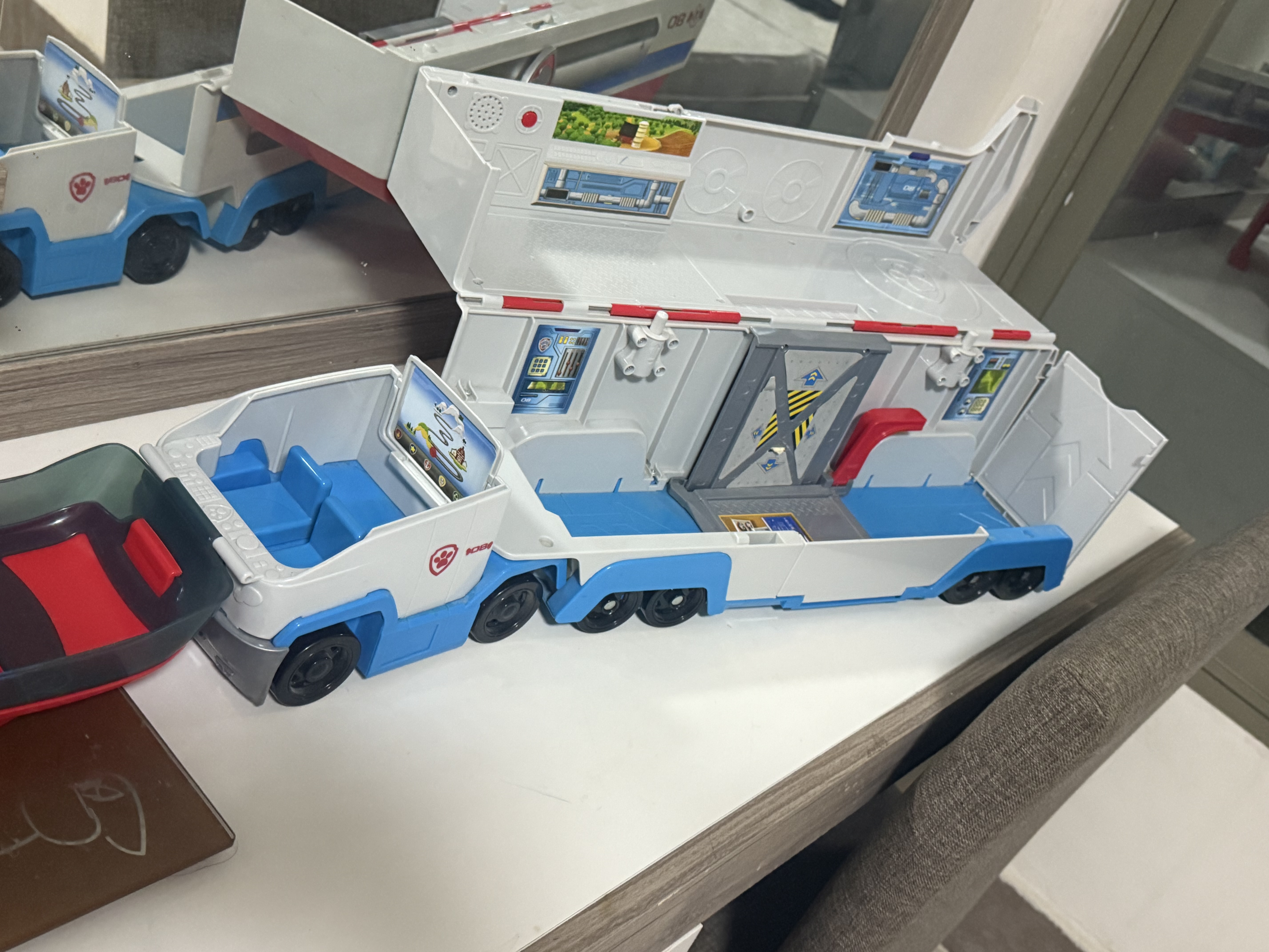 Paw Patrol Truck - Image 1
