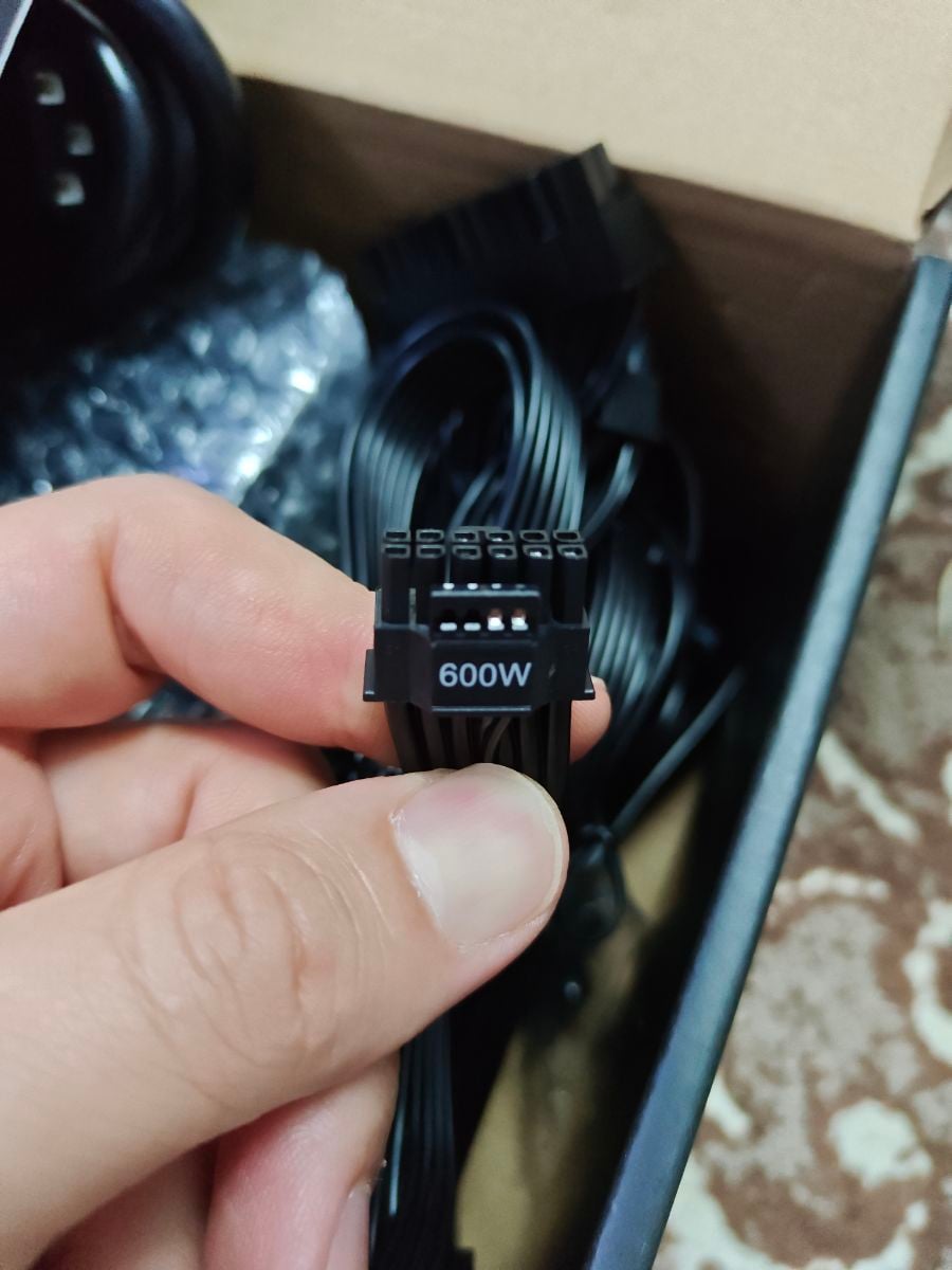 1000W  PCIe5.1 Power supply - Image 4