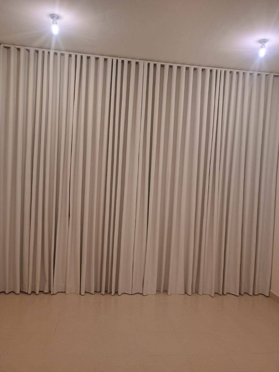 Curtain and sofa carpet - Image 11