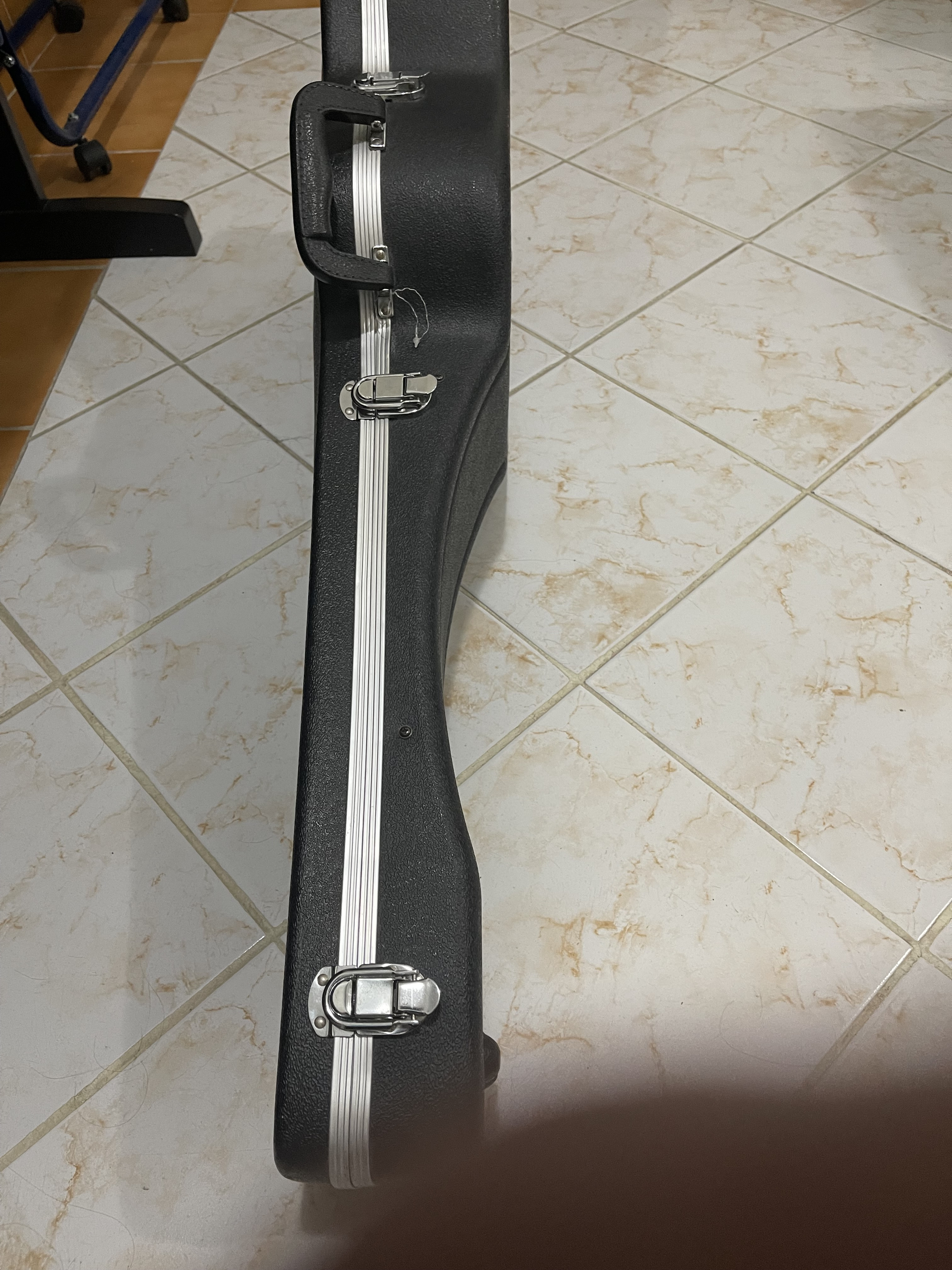 Classical Guitar Hard Case - Image 5