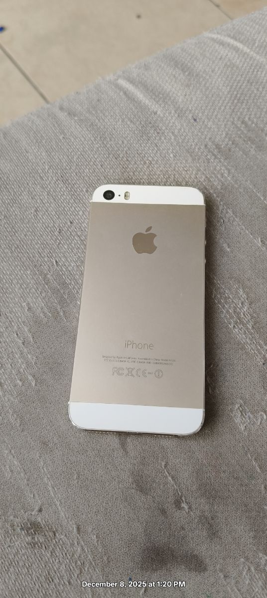 Iphone 5 - Image 2