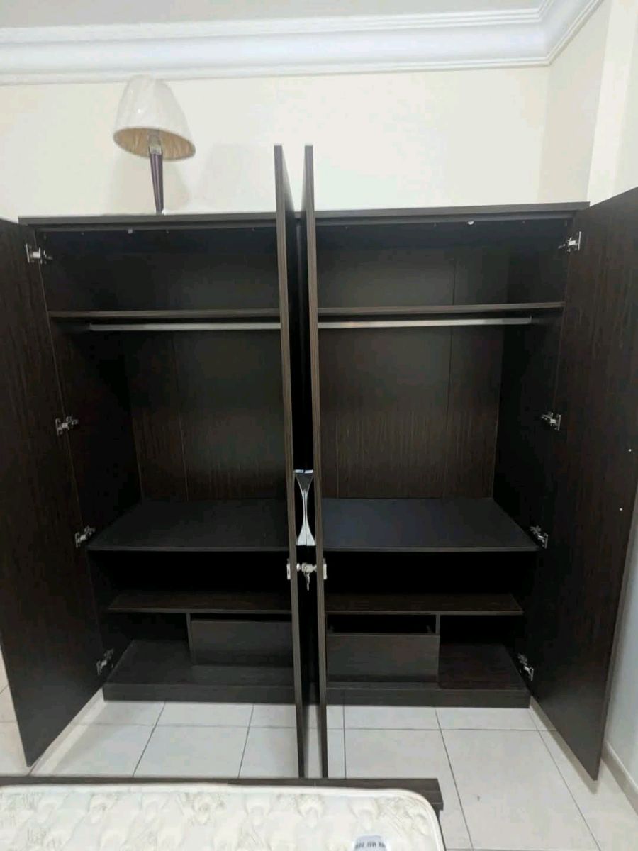 Qatar Airways furniture available - Image 19