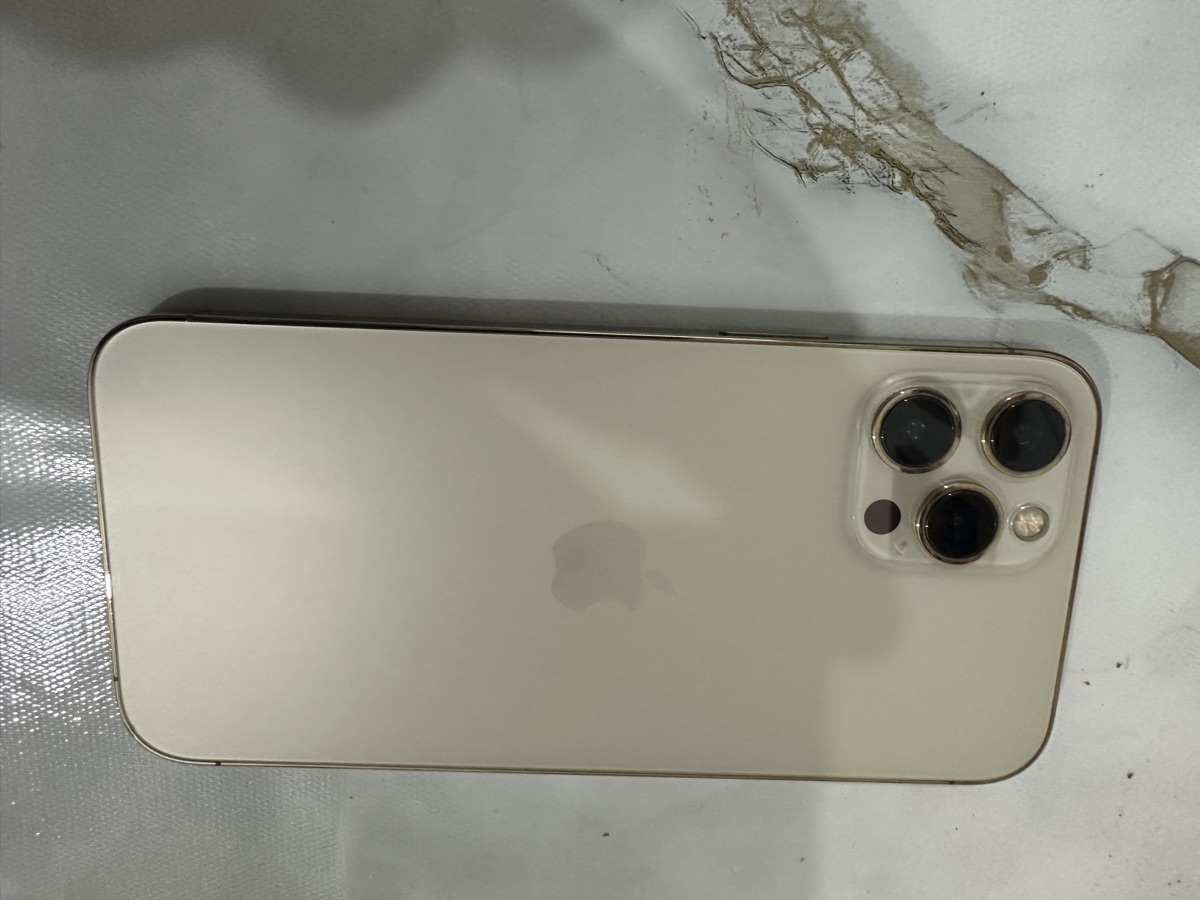 I phone 12 pro max - Image 4