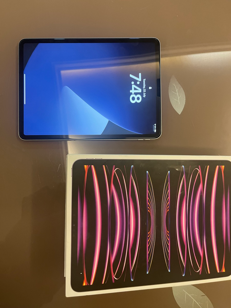 Ipad pro 11 inch 4th generation 256 gb - Image 1