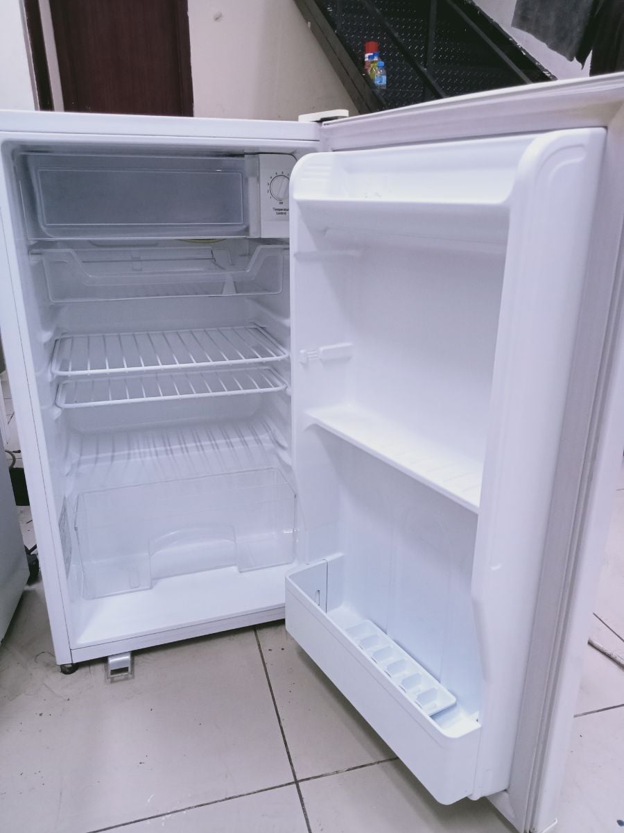 LG mini refrigerator available for sale - Image 2
