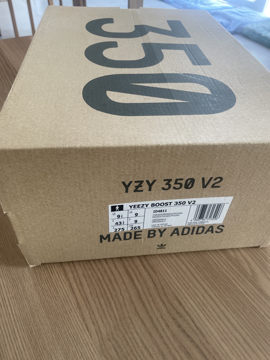 Adidas shoes UK9 US9.5 350 boost limited edition - Image 1