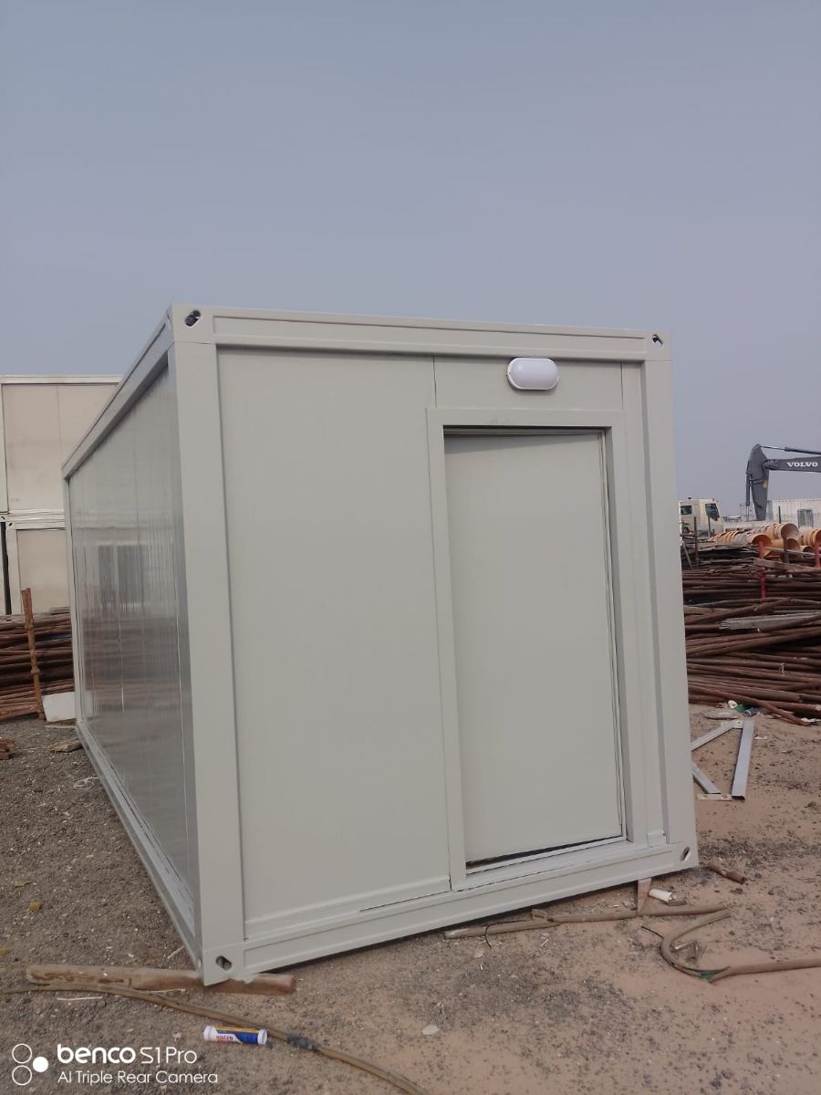 Portable cabins Toilets security rooms containers - Image 1