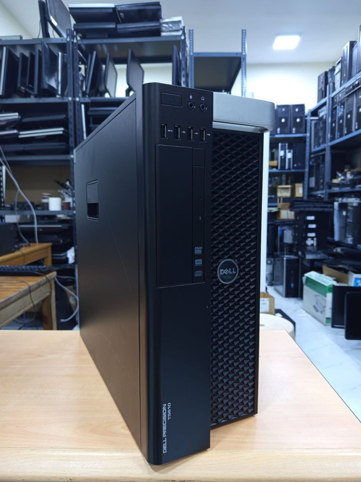 Dell Precision T5610 Workstation - Image 1