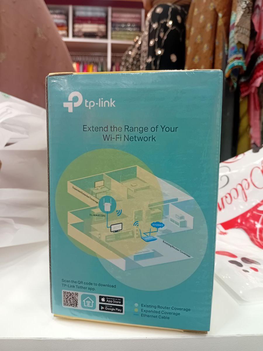 TP link Wifi Extender - Image 2