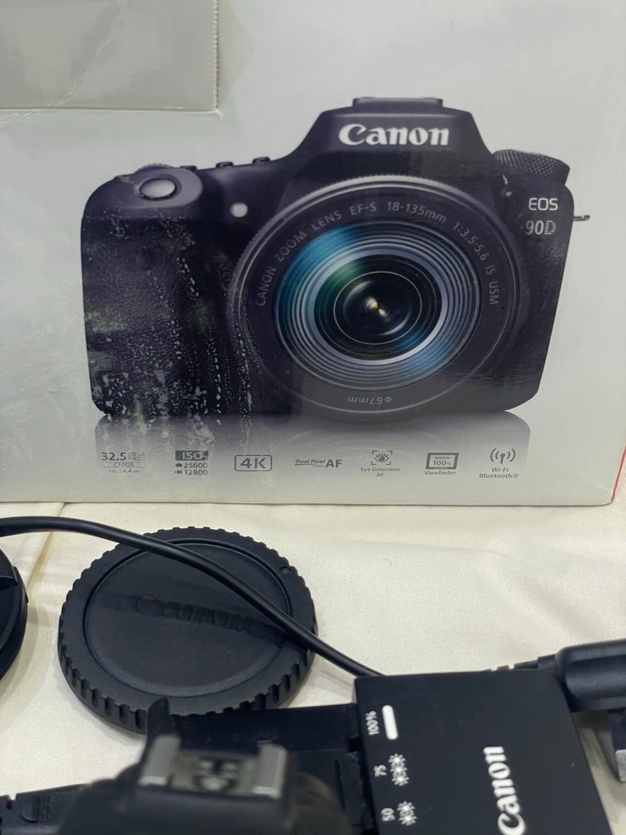 Camera canon 90D - Image 1