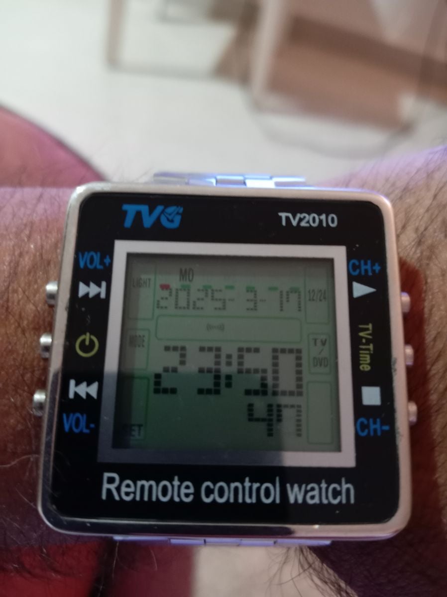 Tv5 digital watch - Image 1