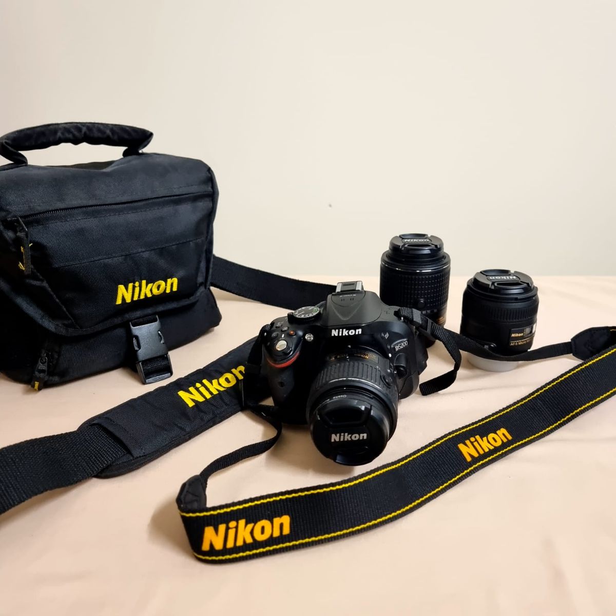 Digital SLR CAMERA - Image 3