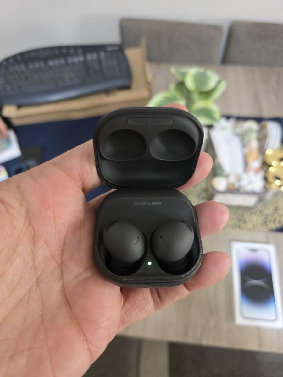 Samsung Galaxy Buds 2 - Image 2