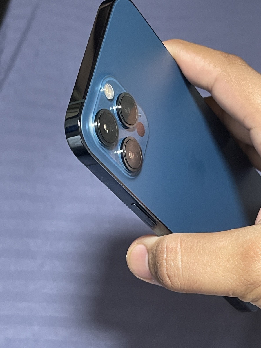 iPhone 12 Pro Max - Image 4
