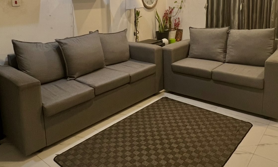 5 seater sofa for sale . Slightly negotiable - Image 1