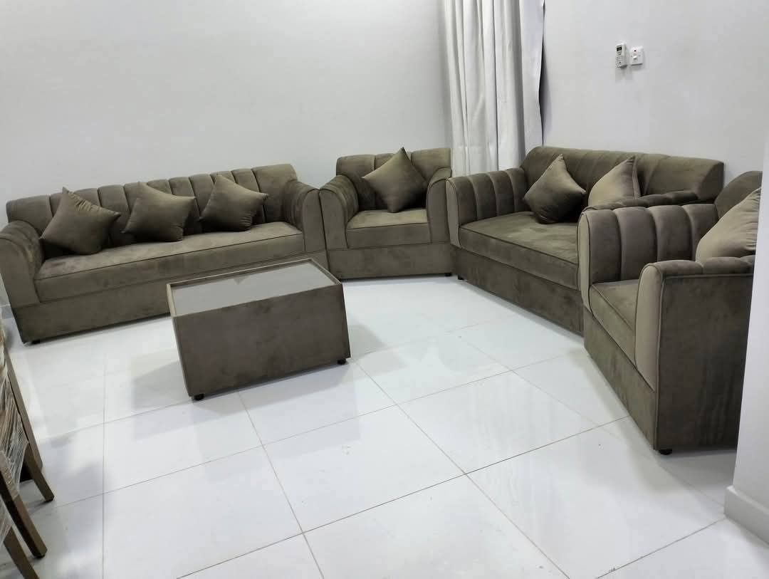 Curtain and sofa - Image 13