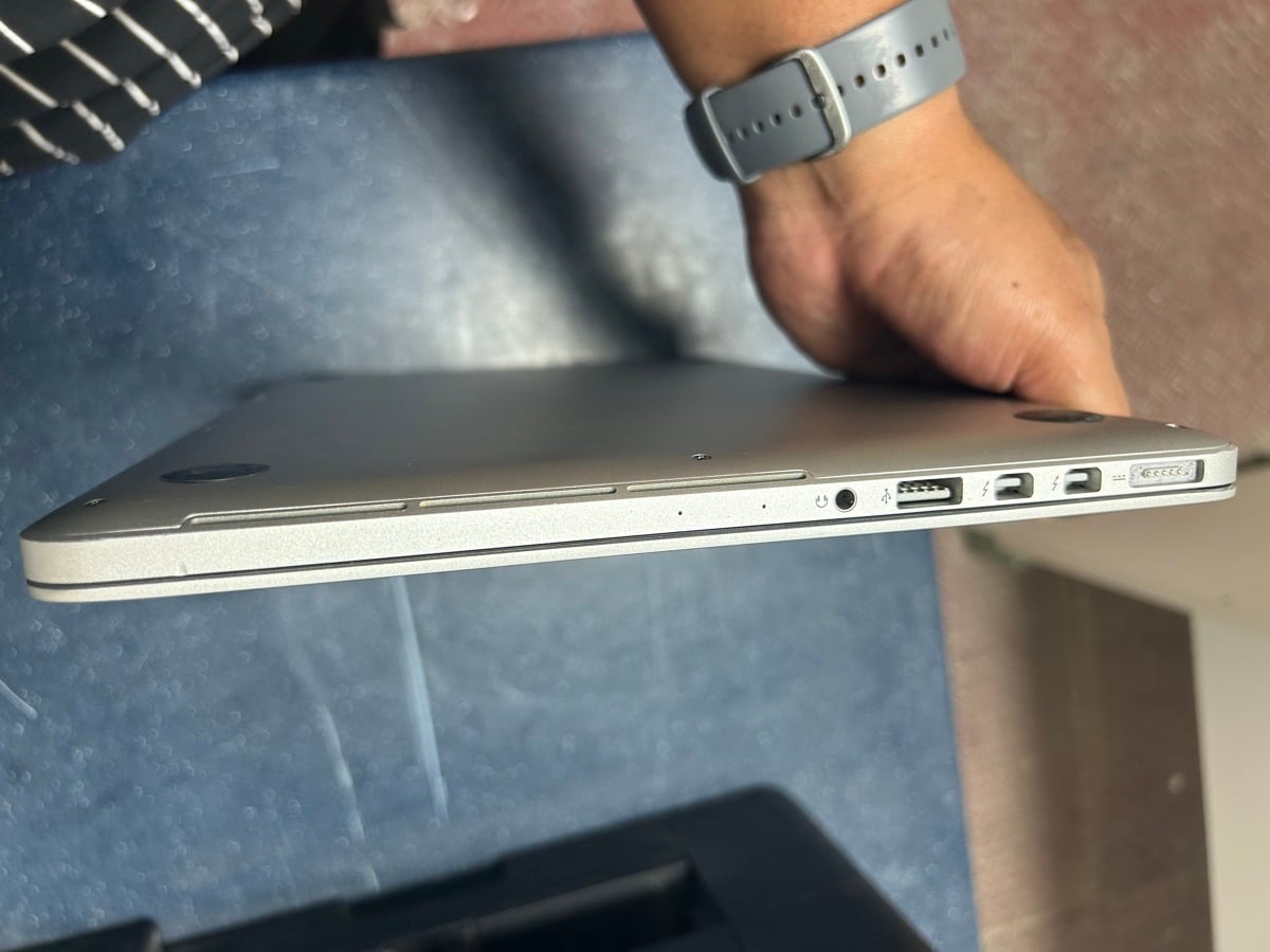 Apple Macbook Pro 2015 - Image 3