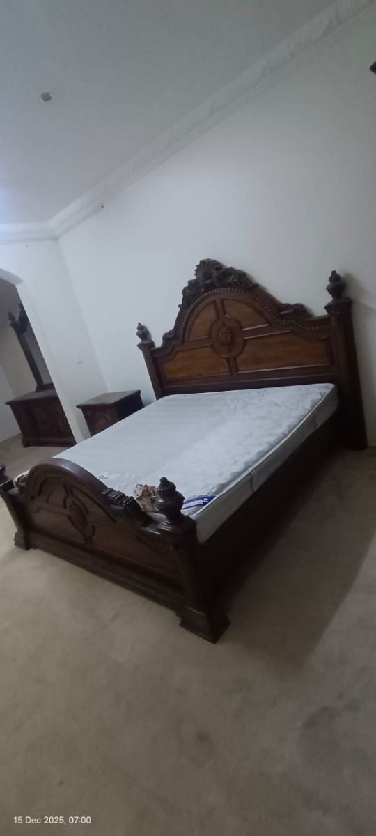 Bed, cabourd, matresses - Image 4