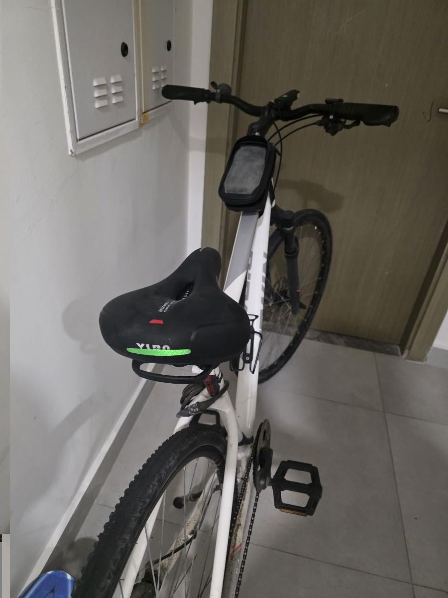 For Sale: BTWIN Riverside Bicycle – Excellent Condition! - Image 1