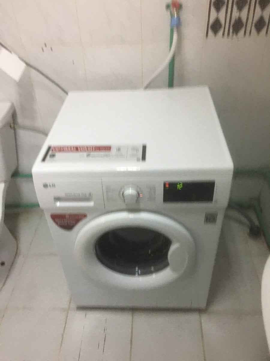 LG FRONT LOADING WASHING MACHINE 7KG - Image 2