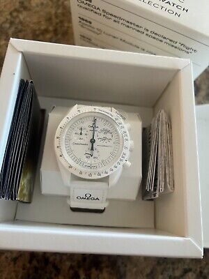 Brand New Unused "Omega MoonSwatch Snoopy" White Color - Image 4
