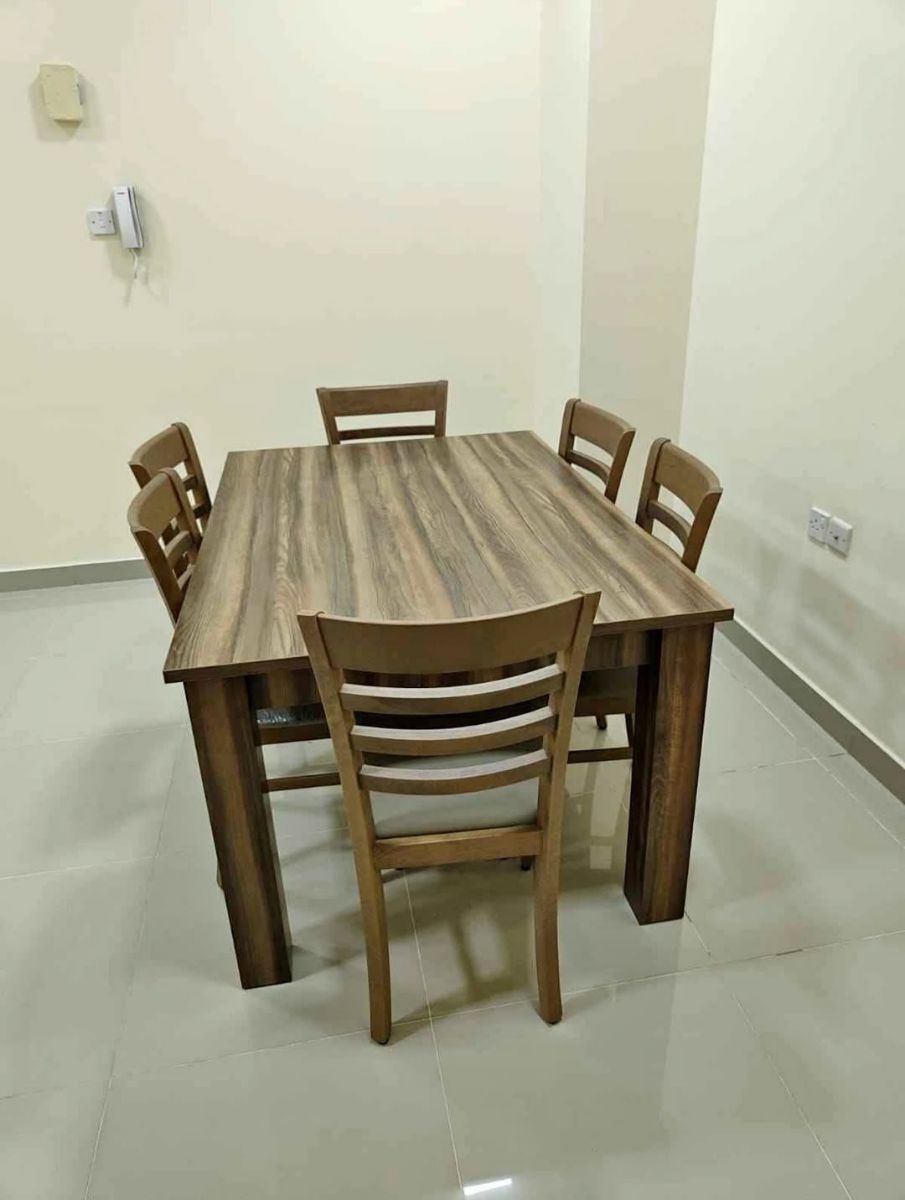 Qatar Airways furniture available - Image 17