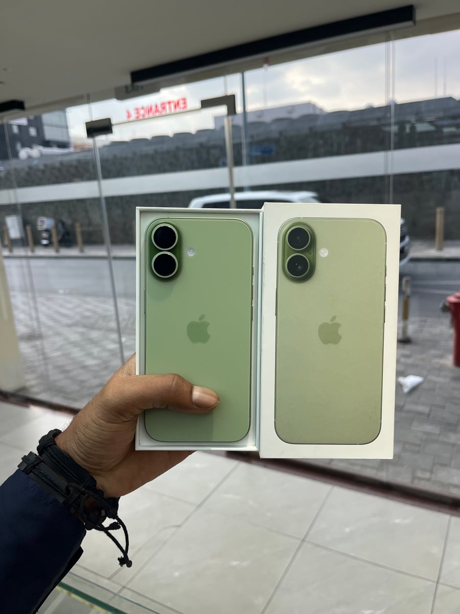 I phone 17 256GB - Image 1