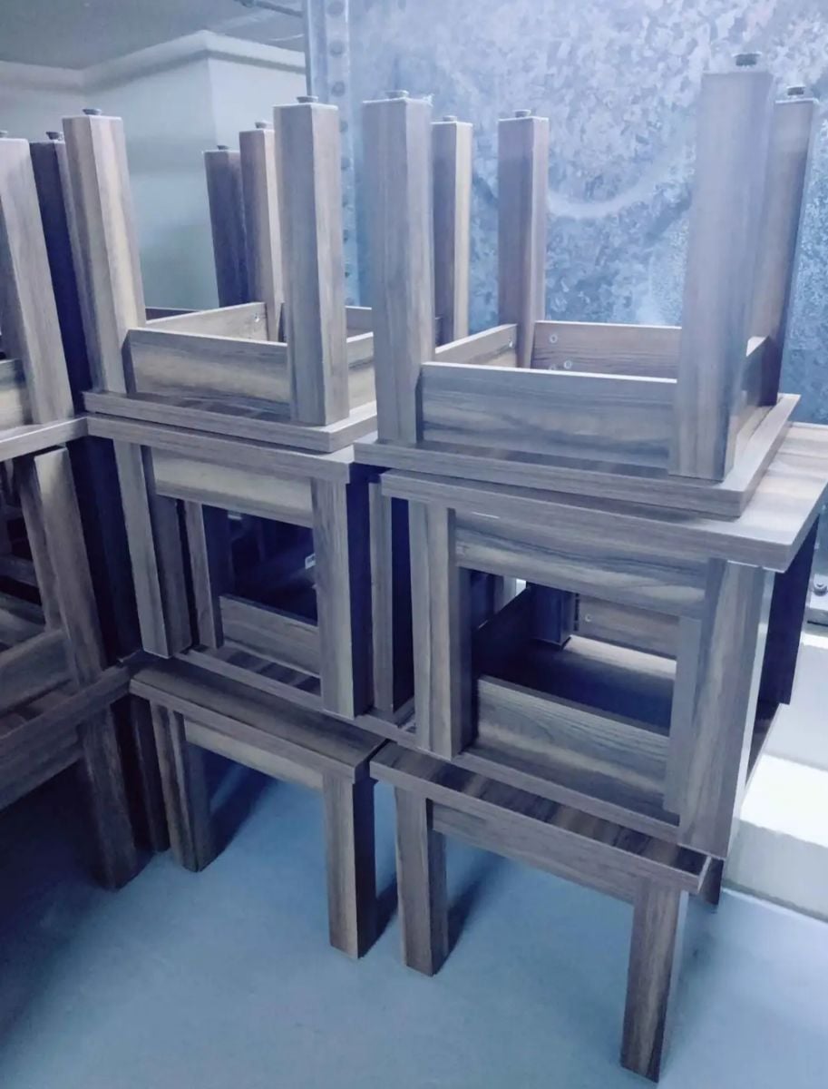 Qatar Airways furniture available - Image 5