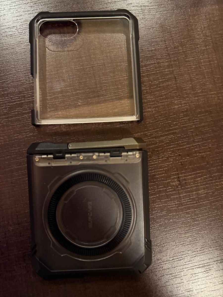 Samsung Galaxy Z Flip 7 - 512 GB - Image 6